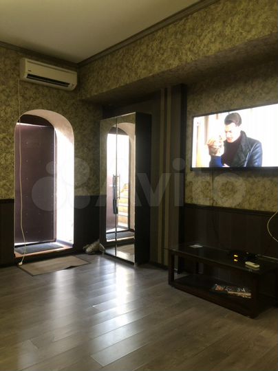 Квартира-студия, 56 м², 1/5 эт.