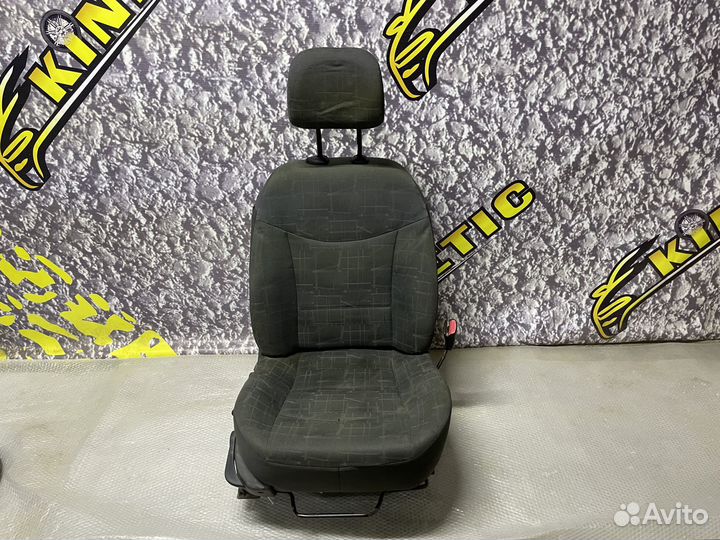 Сиденье пассажирское Air Bag Laguna 2 Лагуна 2005