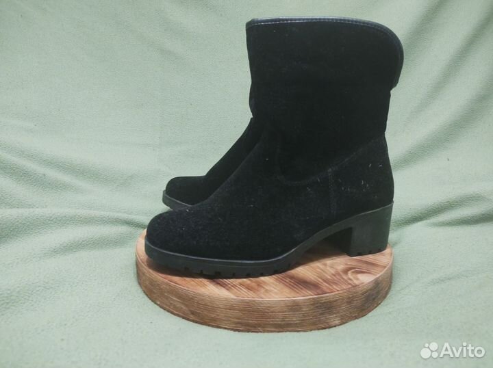 Сапожки женские зимние чёрные