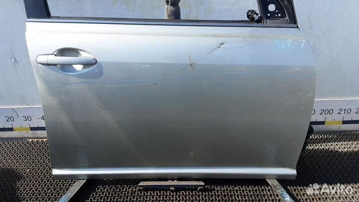 Дверь передняя правая Toyota Avensis