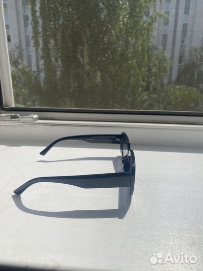 Солнцезащитные очки