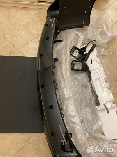 Бампер задний на Инфинити QX80