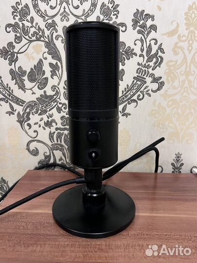 Микрофон razer seiren X