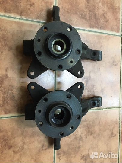 Поворотный кулак Renault Kangoo 2