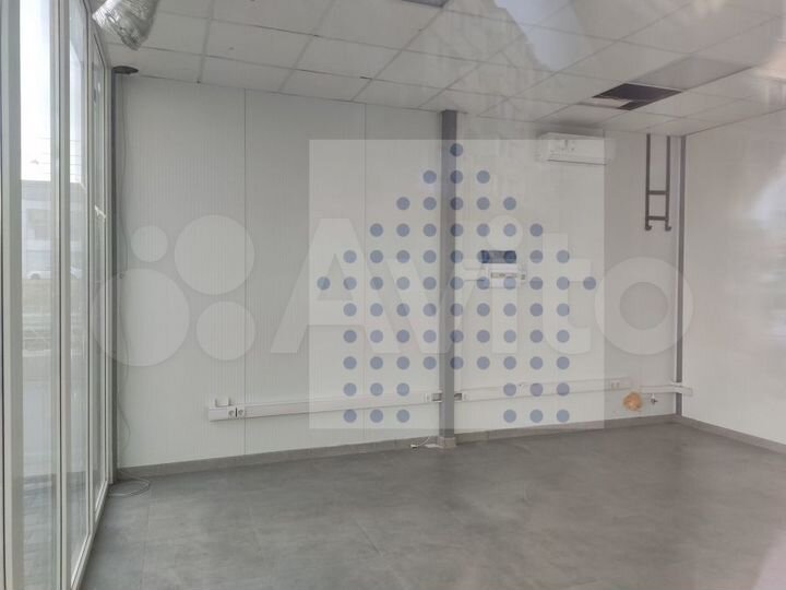 Коммерция 40 кв. м., первая линия, ремонт