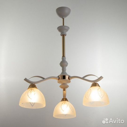 Люстра 'Беалин' 3хЕ27 40Вт белый 54х54х56 см