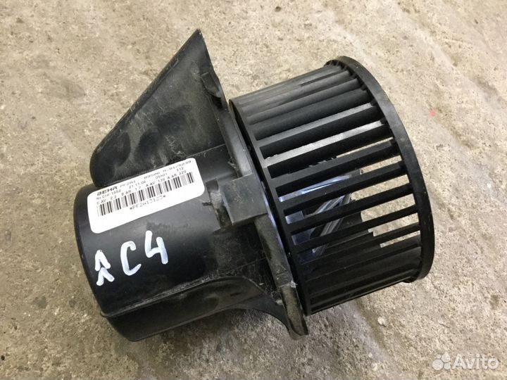 Моторчик отопителя Ситроен C4 2005-2011г