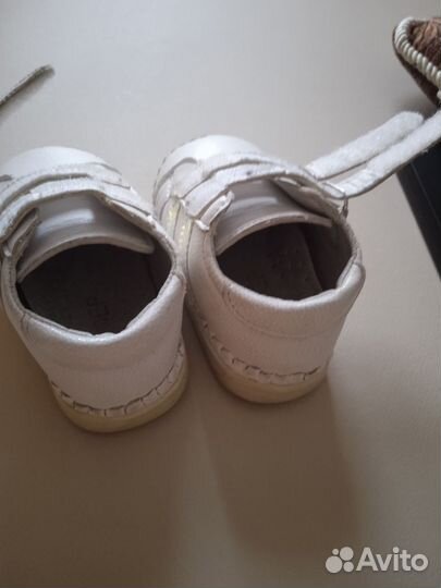 Кроссовки детские