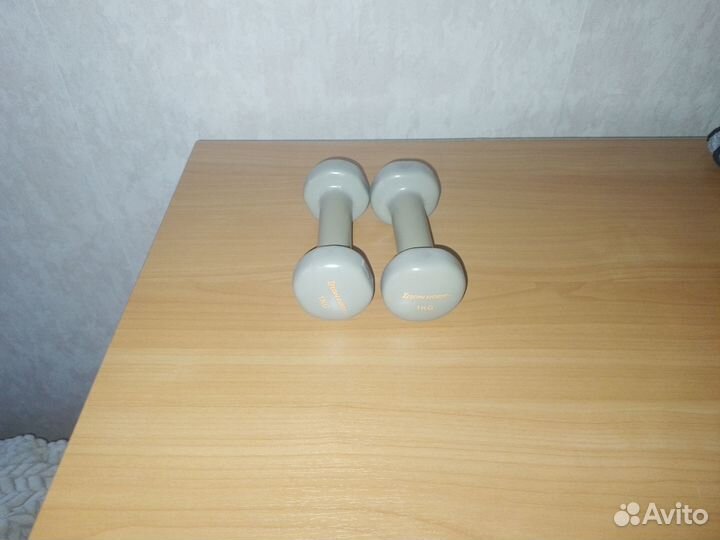 Набор гантелей
