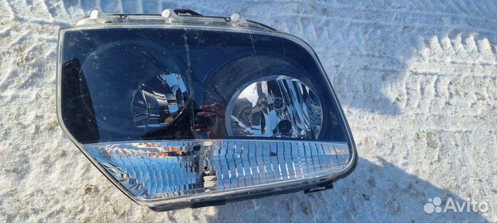 Фара renault duster правая черная