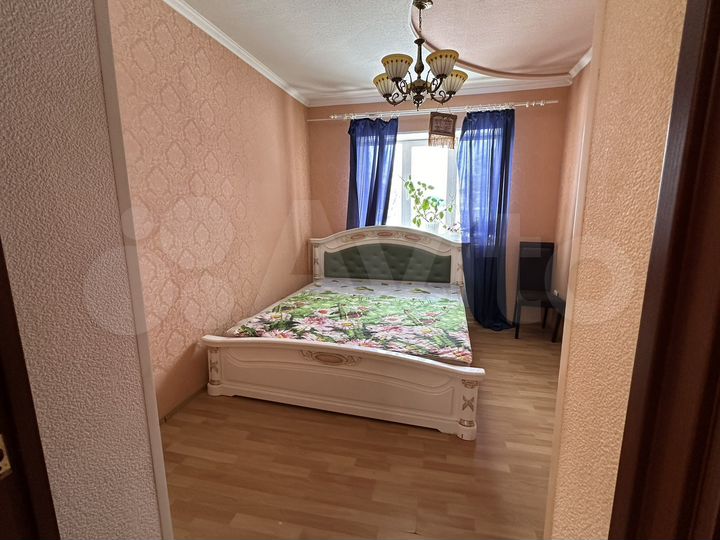 Дом 345 м² на участке 9 сот.