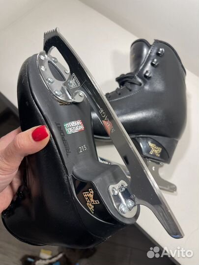 Фигурнве коньки Risport Antares 215