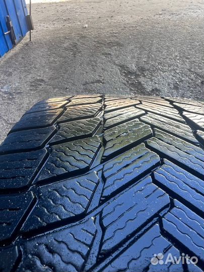 Michelin X-Ice Snow 275/35 R19 100H