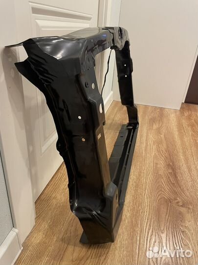 Панель радиаторов (телевизор) на Skoda Octavia A5