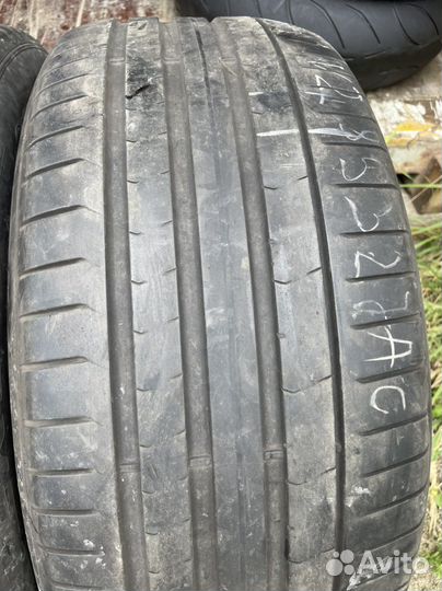 Pirelli P Zero PZ4 265/40 R20