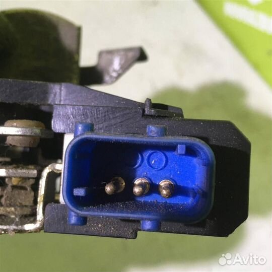 Замок двери задней правой бмв Е34