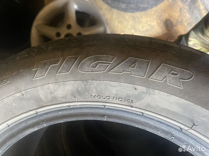 Viatti Strada Asimmetrico V-130 205/55 R16