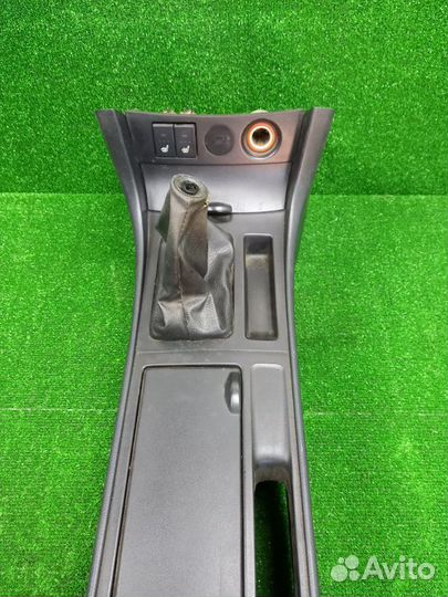 Подлокотник Mazda Mazda3 BK Z6 2005