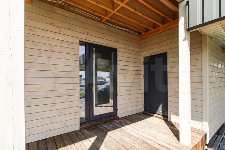 Дом 168 м² на участке 9 сот.