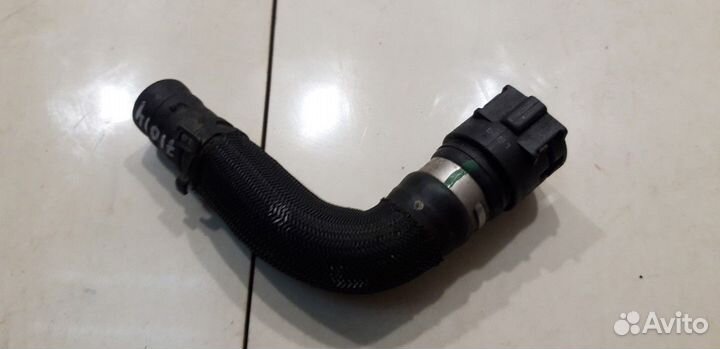 Патрубок системы охлаждения