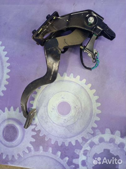 Педаль тормоза Great Wall Hover M2