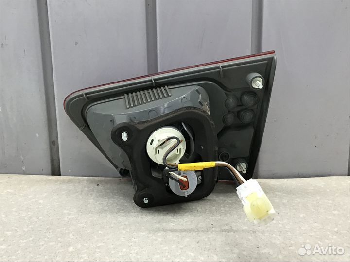 Фонарь задний внутренний левый Kia Cerato 2009-201