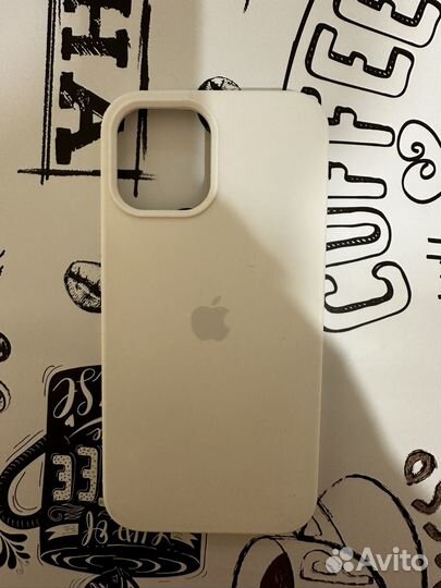 Чехлы на iPhone 12 Pro Max