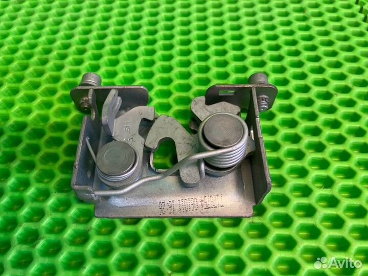 Замок капота Bmw X5 E70 N57D30A 2012