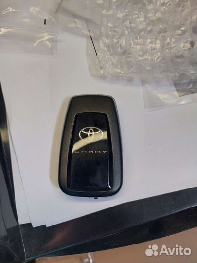 Ключ Toyota Camry V70 Denso 14FCN новый оригинал