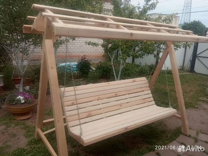 Качели садовые деревянные