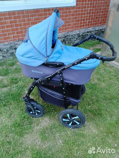 Продам коляску 3 в 1. Два короба+ авто кресло