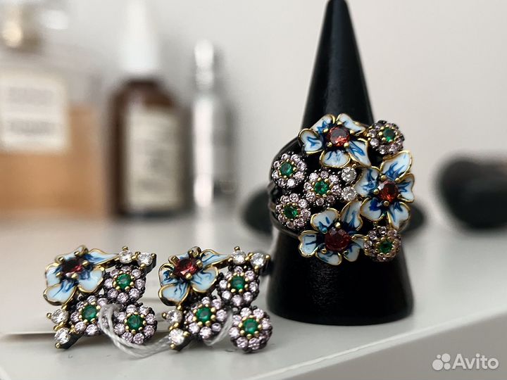 Комплект. Серебро. Новый