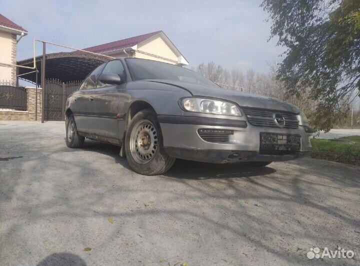Кузов Opel Omega B (по частям )
