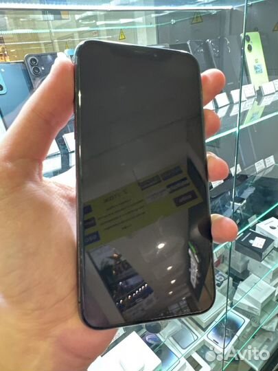 iPhone X, 64 ГБ