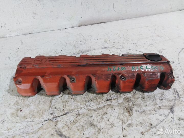 Крышка клапанная Мерседес