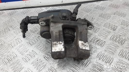 Суппорт тормозной задний правый hyundai I40 (MUK09