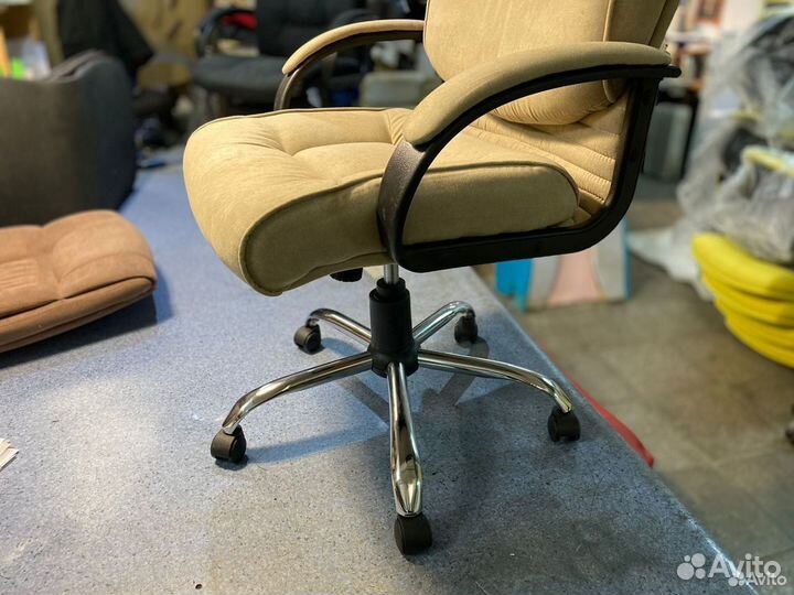 Кресло офисное