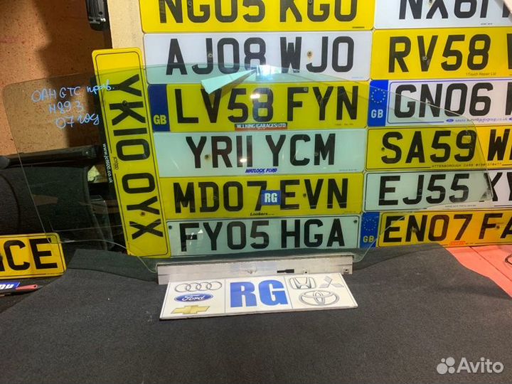 Стекло правое Opel Astra H GTC Z16XE1 2007