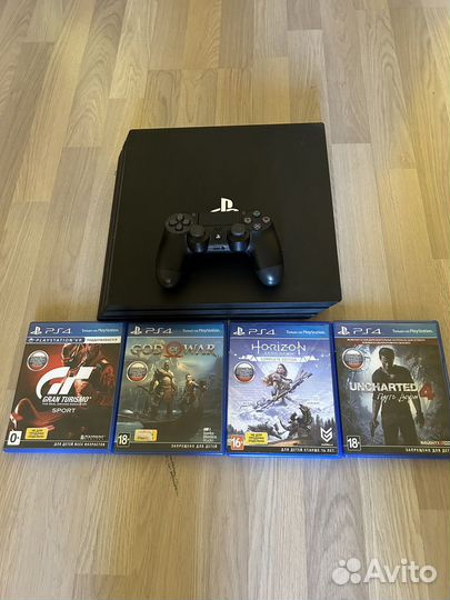 Sony PS4 pro 7216B