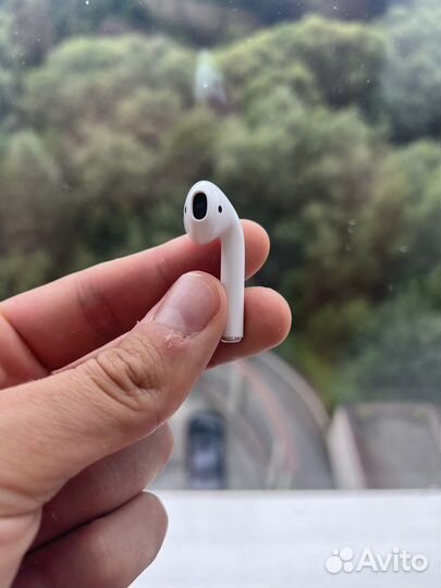 Наушники airpods левый оригинал