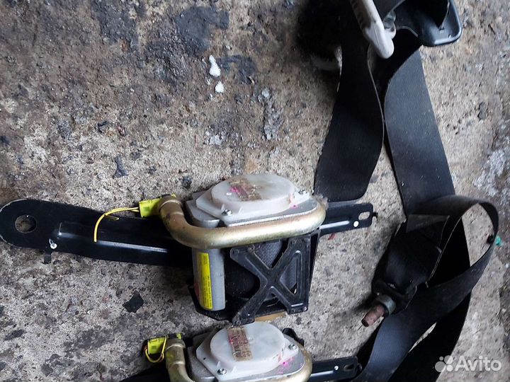 Ремень безопасности передний Ниссан Альмера N 16