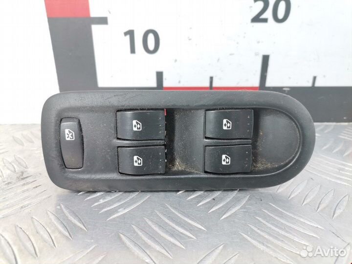 Блок для Renault Scenic 2