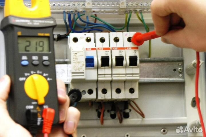 Мастер на час Электрик Сантехник Сборка мебели
