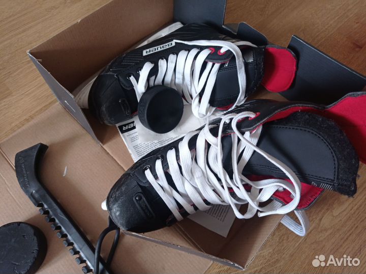 Коньки хоккейные 38