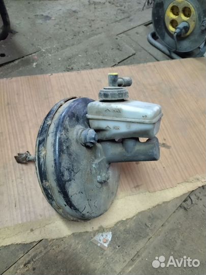 Продам главный тормозной цилиндр. Рено Логан 1