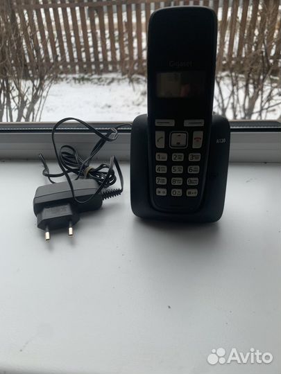 Кнопочный телефон