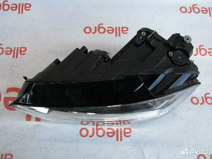 Фара передняя левая VW Golf Sportsvan 2013+