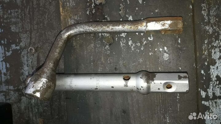 Ключ баллоный мерседес оригинал