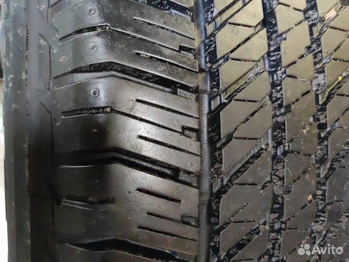 Bridgestone Dueler H/T 684II 265/65 R17