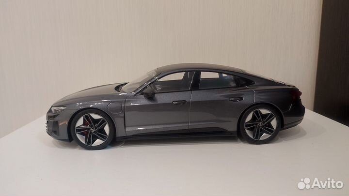 1:18 Audi RS e-tron GT